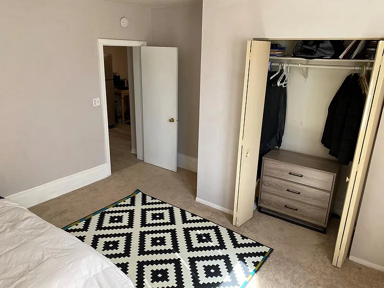 2720 Emerson Ave S #1 — Photo 12
