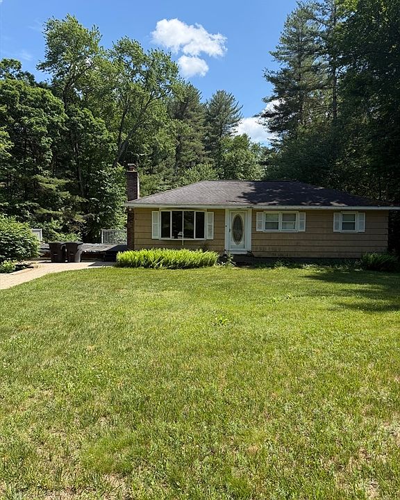 1st image of 104 Cold Spring Rd