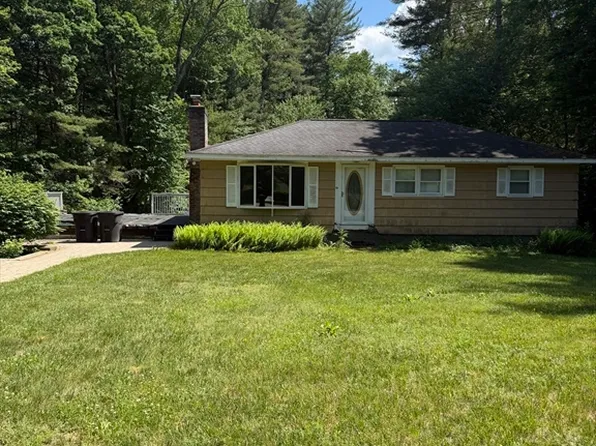 104 Cold Spring Rd, Westford, MA 01886