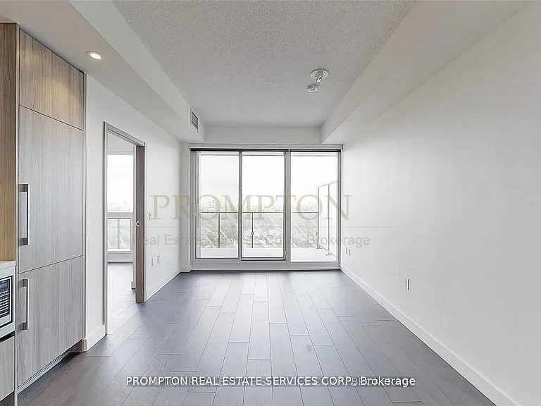 95 McMahon Dr #2205 — Photo 8