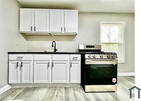 511 Emily Pl NW — Photo 5