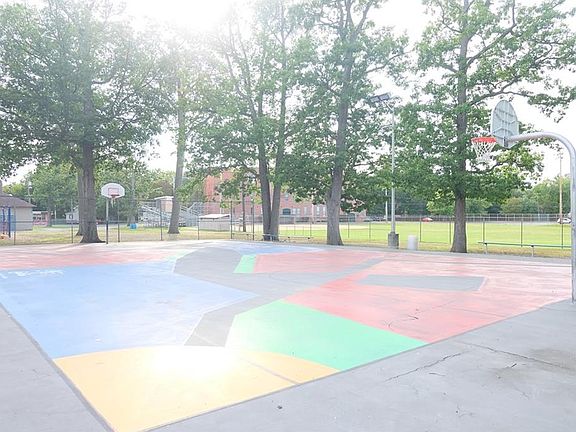 5th image of 8-10 Park Pl