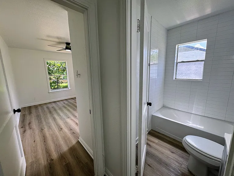 2723 Terrace Dr #2725 — Photo 11