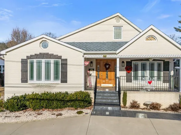 1112 7th St, Altavista, VA 24517