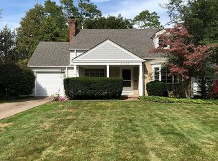 21186 Lake Rd, Rocky River, OH 44116