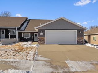 2605 7th Ave NW, Mandan, ND 58554