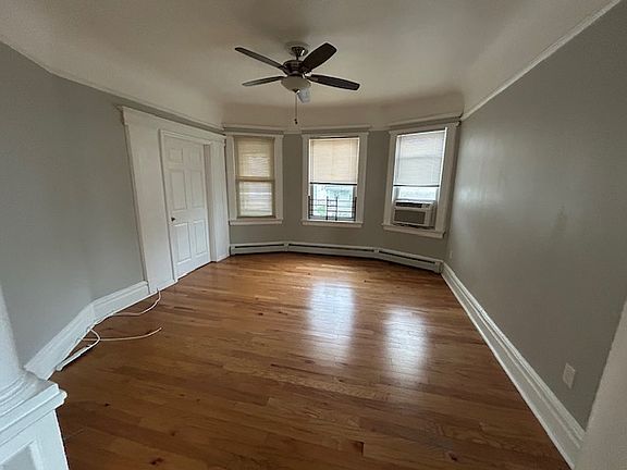 3rd image of 95 Hill St Floor 2