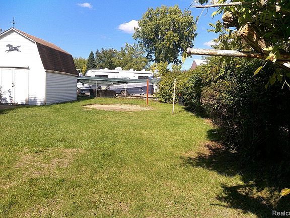 5th image of 1022 Lorene Ave