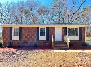 412 Capps Hill Mine Rd, Charlotte, NC 28216
