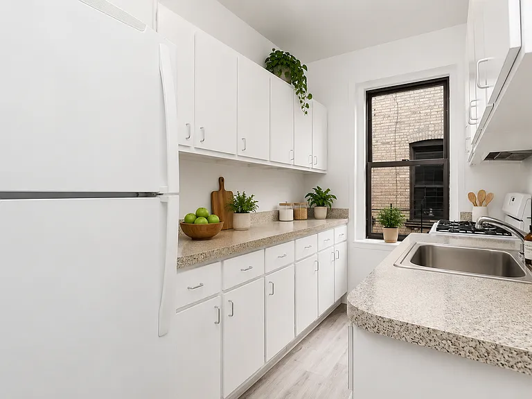 35 Thayer St #4G — Photo 9