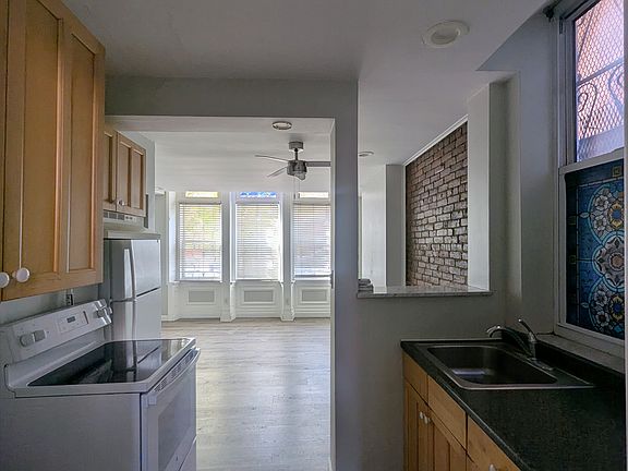 5th image of 97 S 23rd St APT 1