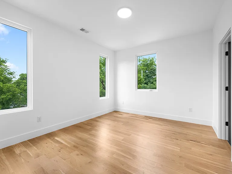1005 Glenview Dr — Photo 42