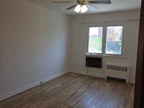 3rd image of 4200 Napier Ave