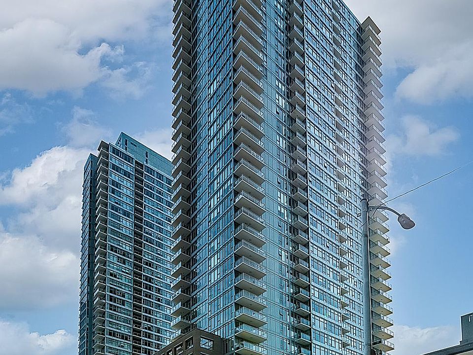 Insignia - North Tower