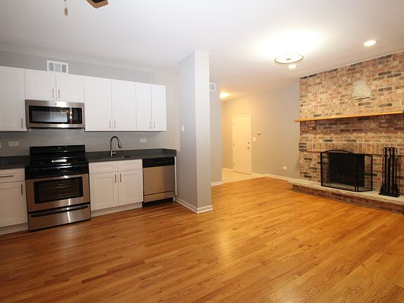 3rd image of 617 W Drummond Pl #Gcw