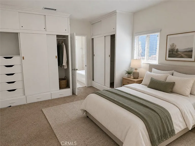 1052 W 25th St — Photo 18