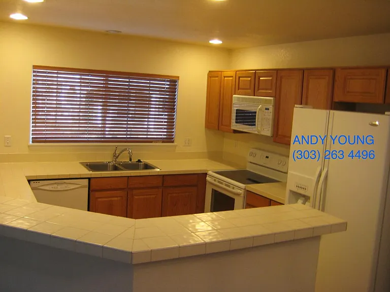 10185 Green Ct #B — Photo 2