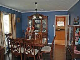 3rd image of 1201 Coryell St