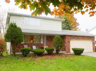 10 Melberry Trl, Orchard Park, NY 14127