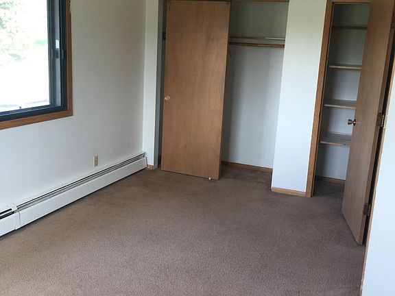 5th image of 601 County Road B W #6