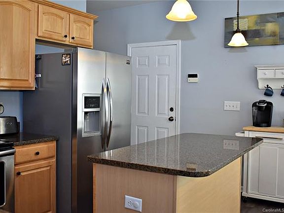 3rd image of 2214 Candlelight Woods Dr