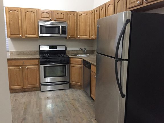 4th image of 2436 N Laramie Ave APT 1N