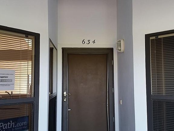 2nd image of 6232 N Mirror Lake Dr Unit 634