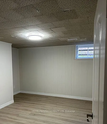 757 Phillip Murray Ave — Photo 16