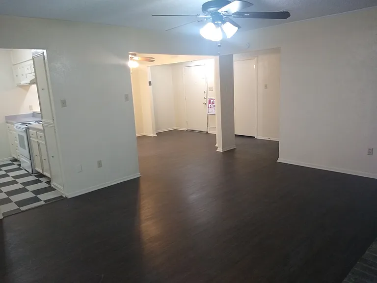 4127 Altamesa Blvd — Photo 15