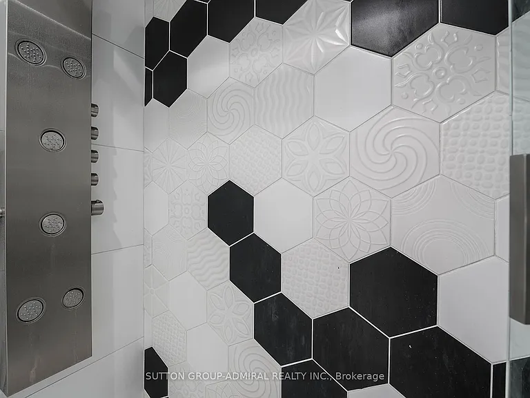 68 Addison St #2-& — Photo 23