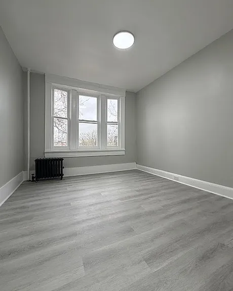 218 E 7th St #37 — Photo 7