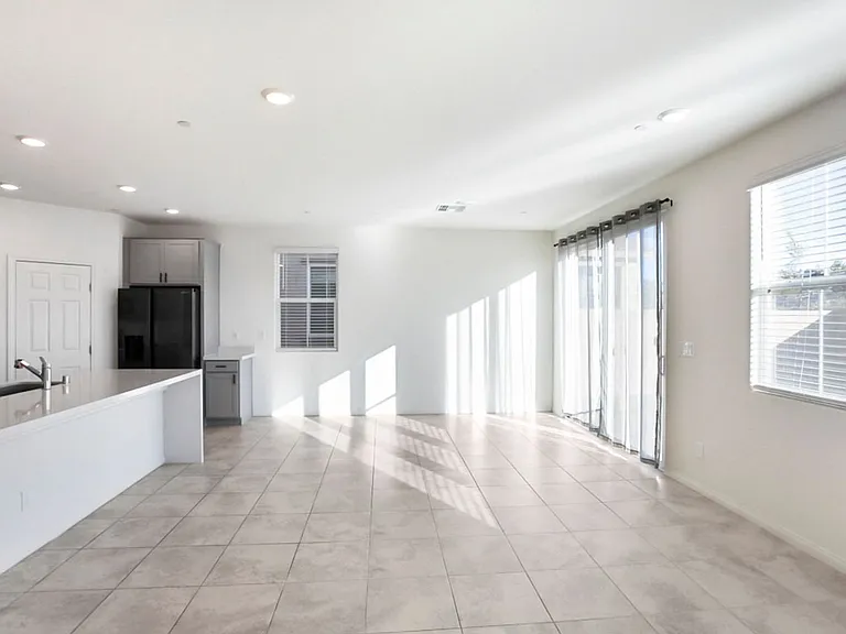 3151 Segesta Ave — Photo 15