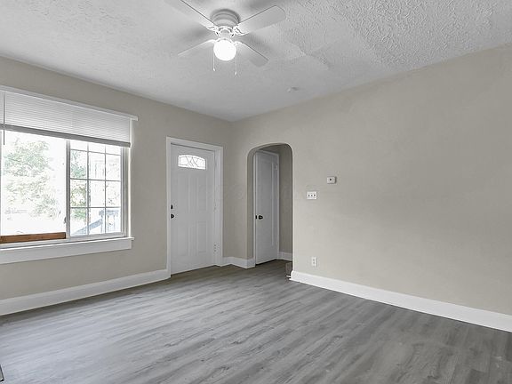 5th image of 526 S Terrace Ave