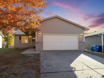 1513 E 71st St N, Sioux Falls, SD, 57104