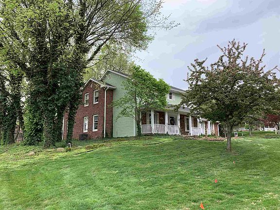 3rd image of 4143 E Holly Dr