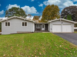 6 Norwood Ter, Trumbull, CT 06611