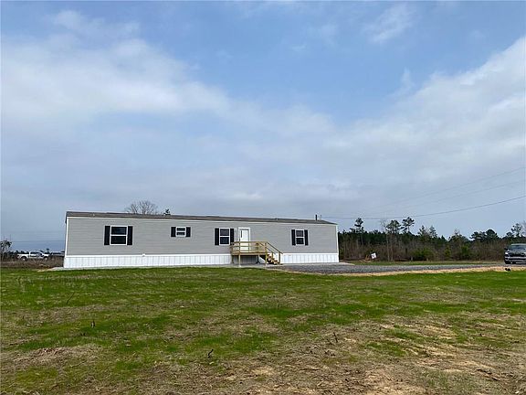 2nd image of 724 Palmer Rd