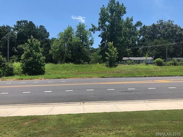 2nd image of 267 E Flournoy Lucas Rd