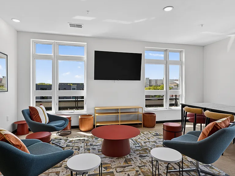 Vicino Apartments — Photo 12