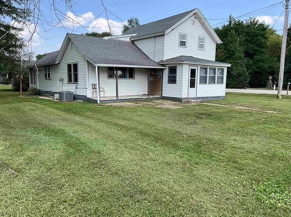29025 State St, Eldorado, IA 52175