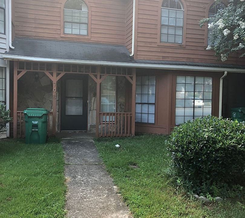 1st image of 798 Heritage Oaks Dr