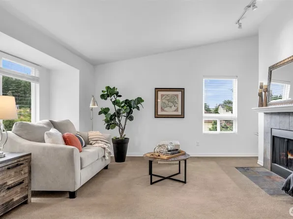 1780 W Sunn Fjord Lane #E306, Bremerton, WA 98312