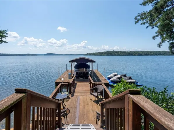 333 Badin View Dr, New London, NC 28127