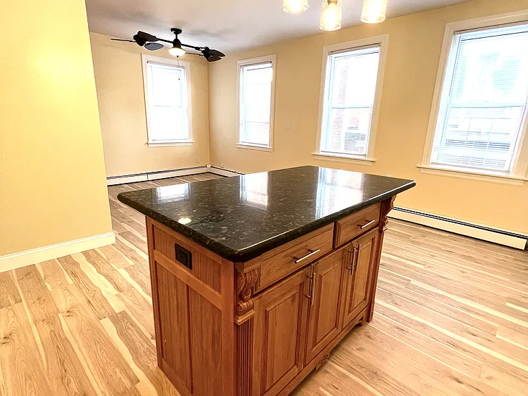 83 America St #1 — Photo 8