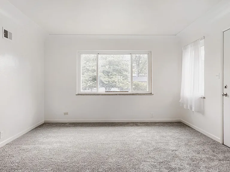 1892 S Garfield St #1892 — Photo 7