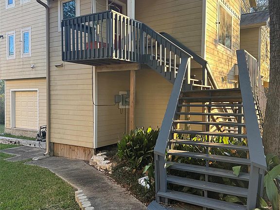 3rd image of 3018 Todville Rd