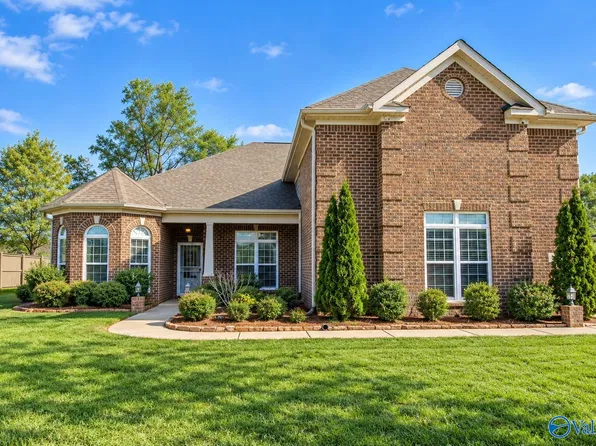 101 Shields Lake Dr, Huntsville, AL 35811