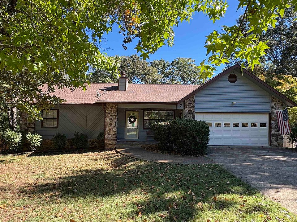 1st image of 7 Minentonka Dr