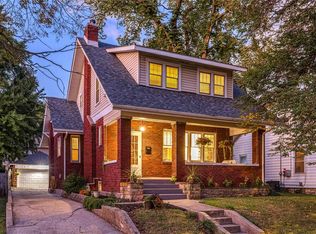 712 Linden St, Alton, IL 62002