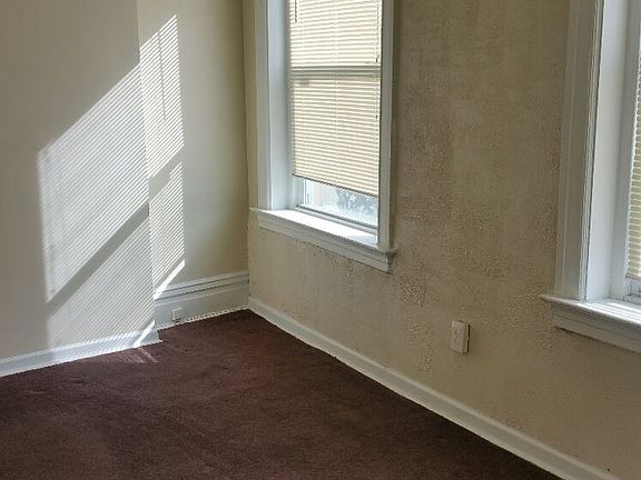 823 Walnut Bedroom 1